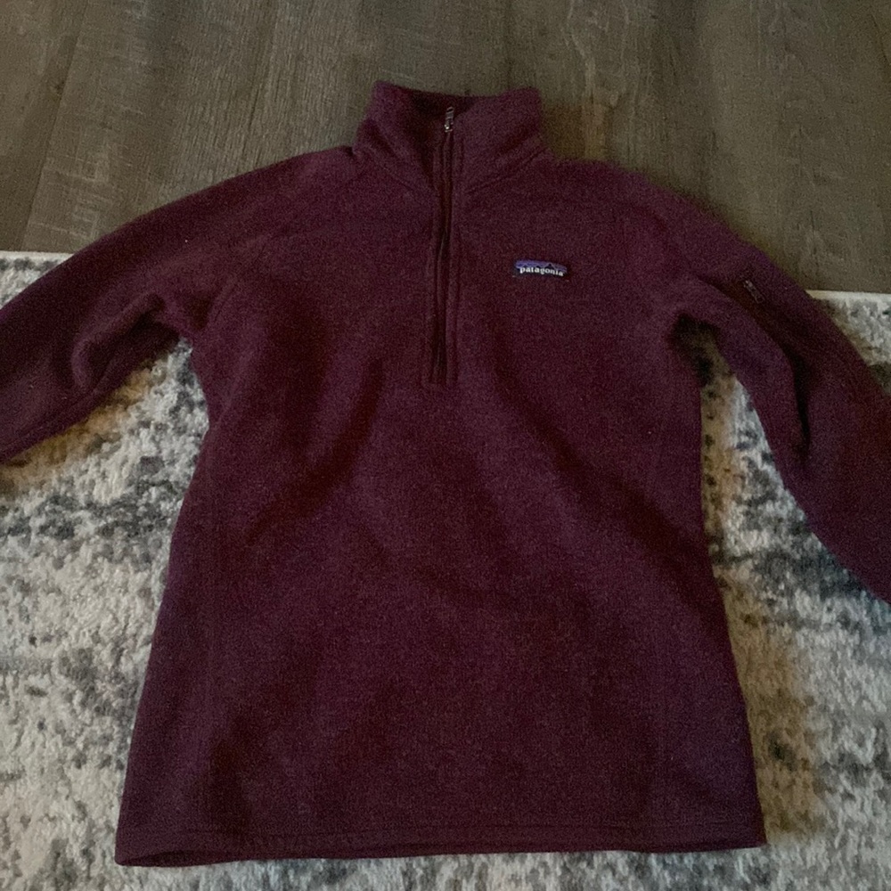 Gently used Patagonia quarter zip